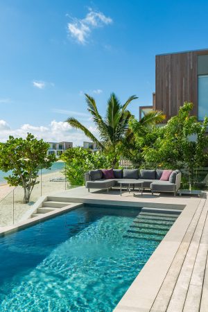 ©South Bank | Residences | Lagoon Villas | Private pool looking over The Lagoon